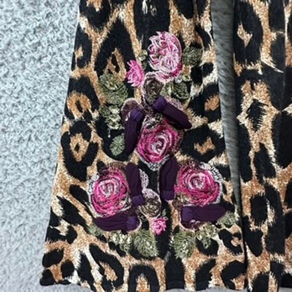 INC XL Animal Print‎ Top Embroidered Floral Design on Bell Sleeves Fabulous Fun - Picture 5 of 10
